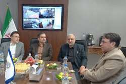 بازدید میدانی مسئولان از شهرک صنعتی چرمشهر برای بررسی راهکارهای کاهش قطع برق صنایع