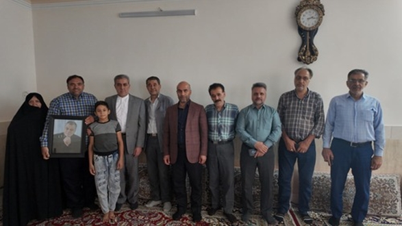 دیدار با خانواده جانباز شهید قربان ارثا در هفته دفاع مقدس برگزار شد